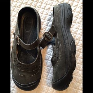 Keen Suede Mary Jane Hiking Outdoor Shoes 7.5